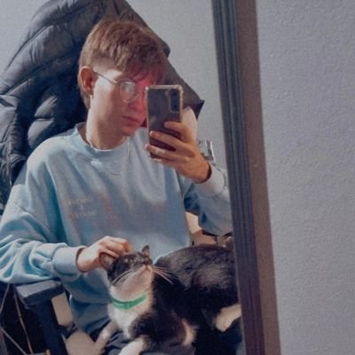 Theumpa's profile picture. 