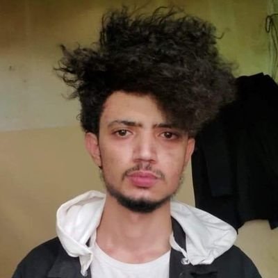 محمد عدنان هاشم وجيه الدين.
محمد فاطمة بنت زينب بنت مريم .
العمر 22 .
الدراسة صيدلي .
المتحدث باسم البيت الأبيض .