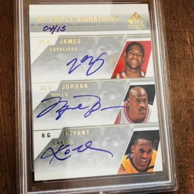 i_collect_cardz's profile picture. Sports cards collected
B/s/t
🏈🏀