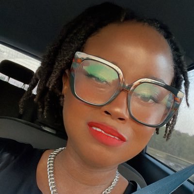 _lizzee_belle's profile picture. 😏 Your favorite #gemini 🙃 Forever a Daddy’s girl 🥰 #iloveumore #SclerodemaPrincess