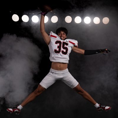 saftey @footballlcp| 6’0 169| 4.7 40| 30in vert| gpa: 90