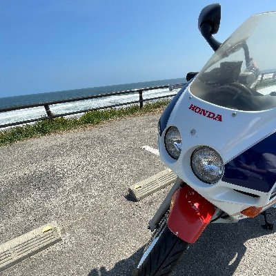 ニハリ乗りの社会人。 ジクサー150に乗ってました。バイク垢🏍