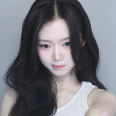 모든 가능성의 아이돌 #공유빈 —̳͟͞͞♡