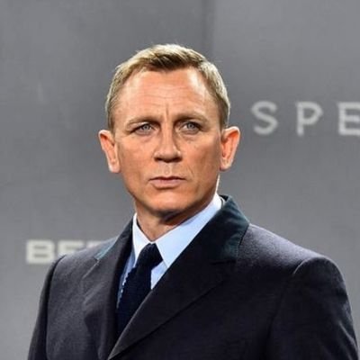 Stay updated about Daniel Craig