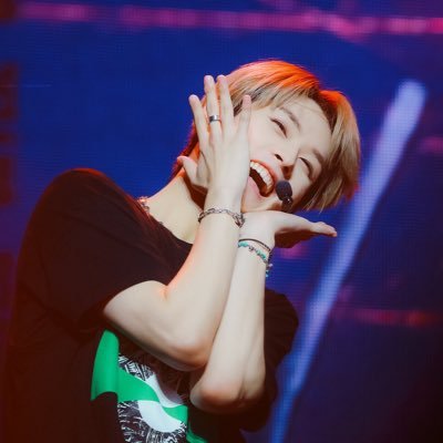 04srh28's profile picture. リノペン🐰🫶 課題に追われる服飾学生