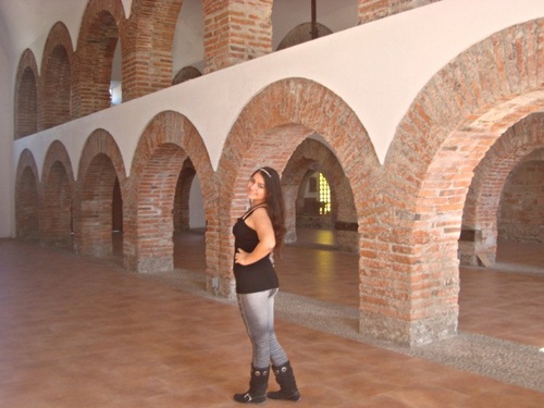 IsisHawaianGirl's profile picture. Me encanta bailar hawaiiano, tocar en mi banda de guerra, escuchar a los JONAS BROTHERS, DEMI LOVATO, MILEY CYRUS, ETC..