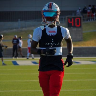 c/o 2024 | Wide receiver |3.3 gpa | Lamar high school houston tx. | track and field long jumper | 6’1 175lbs | email - marcusturner0907@gmail.com