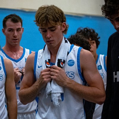 Hawaii Pacific University Basketball 26’ 6’5/205lb’s So. #10. taafeccr@gmail.com
