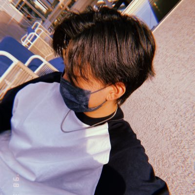 aocun_1185's profile picture. 1999