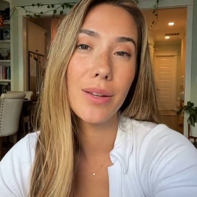 BoulopM's profile picture. Normal pas compliqué j’aime mon prochain
