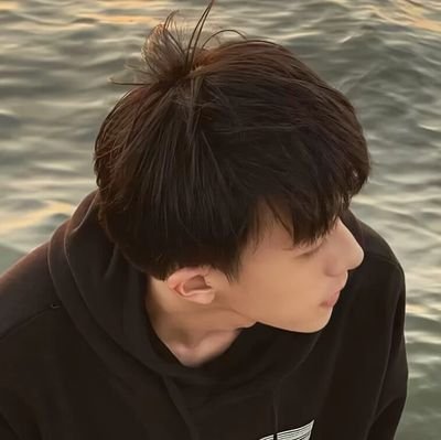 uyngchnx650929's profile picture. 