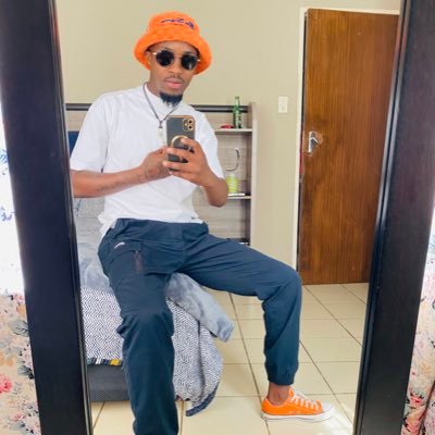 I am born black but my Blood is Yellow!!!
Mamelodi Sundowns FC and My Vibe is the life I choose!!!
👆🏾🕺🏾👆🏾🕺🏾👆🏾🕺🏾