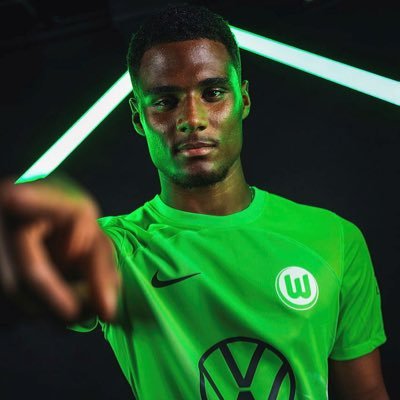 Aminsarr9 Profile Picture