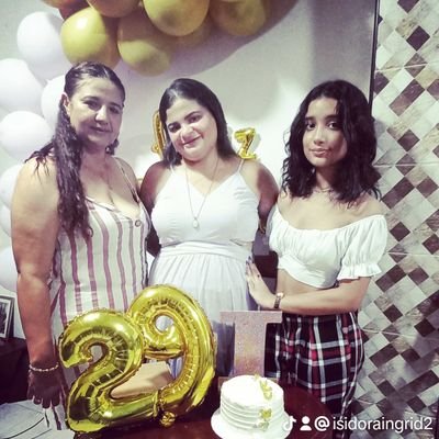 IsidoraingrisV's profile picture. EN VICTORIA Y FORTALECIDA