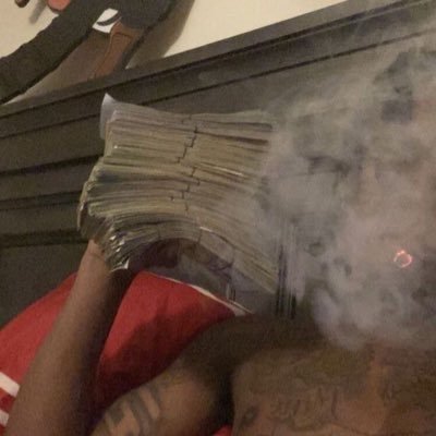 mike2xotf's profile picture. Biggest 5️⃣. I 🫶🏼 FREAK HOES