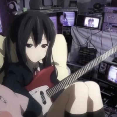 hsOURLJs70VQ4uO's profile picture. 盖盖 05 高三牲 双 偶尔更 喜欢和帅哥美女贴贴 🚪188 梦想是当恋爱博主 关评论的都是推广（别私信我线下