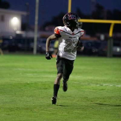 Mustang ‘25 | Bronco Football | WR/SB | 5’10” | 160lbs | 3.3 GPA