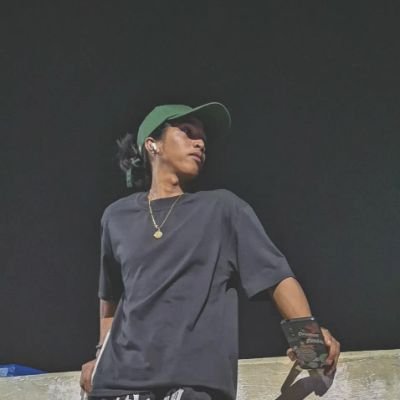 UmerezZair84722's profile picture. 