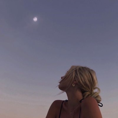 _emma_cst's profile picture. 