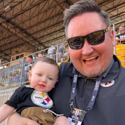 I have a front-row seat to amazing stadium experiences! Family, Friends, Football, in that order! 👨‍👩‍👦🐶 😎🏈 🍺 #kcborn #pittsburghproud #HereWeGo