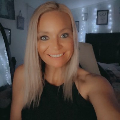 Crystal05750700's profile picture. My name is Cristol, I am a mama to two babies 10&6. I am also an entrepreneur. SnydersData- Appt. Setting and Life’s Oasis- Coaching and Consulting. Peace ✌🏼💥