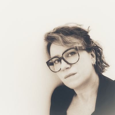 ImPinkSchweppes's profile picture. In a fast evolving society, I try to stay informed and act as humanly and consciously as needed.

Optometrist 👁 realist 👁 mom