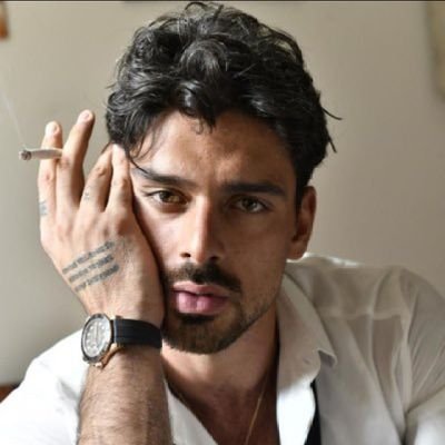 Michele morrone
Fan page
Singer 🎤,Actor 🎥 model 💜
Follow Real account 🤞