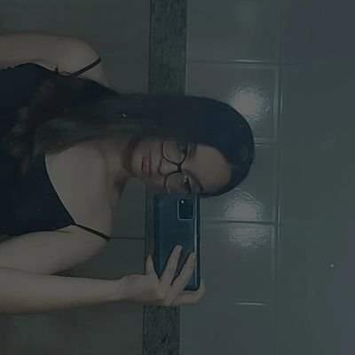 Emily02803463's profile picture. Carpe diem
☭