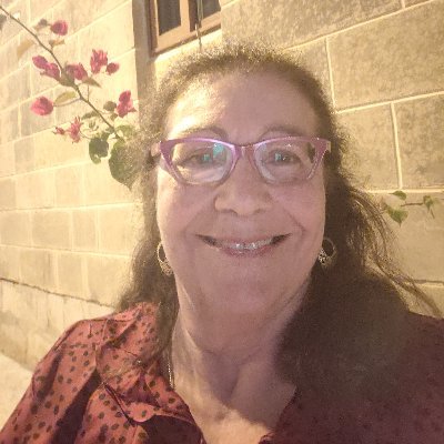 Isn't it time to get healthier, happier and enjoy life to the full? Welcome to my world of Reiki, Reflexology, Bach Flower, Success Coaching. Contact me today!