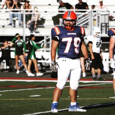 Class of '26 DL Tackle/OL Guard Amos Alonzo Stagg Highschool, Bench:290, Deadlift:550, squat 500, 5’11, 260LBS (3.3 GPA). Email: Jamalhakawati@gmail.com