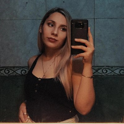 cam_redi's profile picture. where's my candy you son of a bitch?