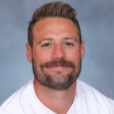 Joe_Barczak's profile picture. English | STCE | University of Illinois Wrestling Alumnus | St. Charles East Wrestling & Football