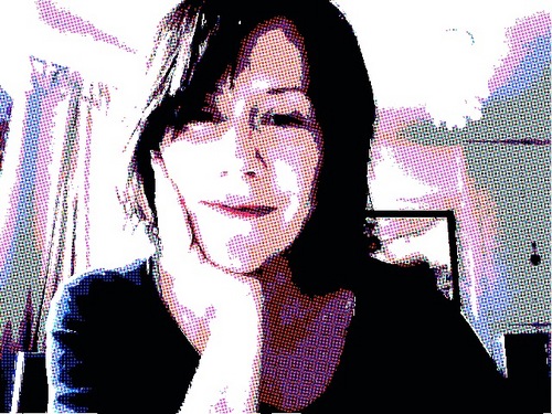 Award winning blogger, writer, gardener, urban food grower, photographer. Likes eating fresh greens, foraging and cooking what I grow. London rurbanite.