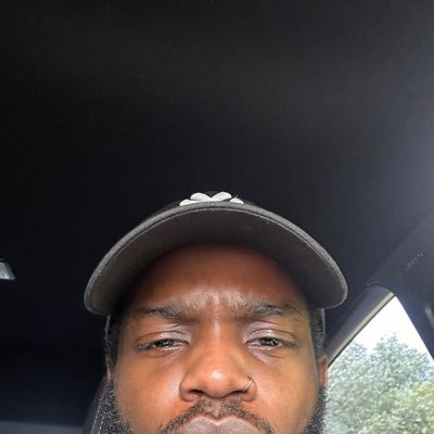 lwkrsm's profile picture. prepare for the retweets