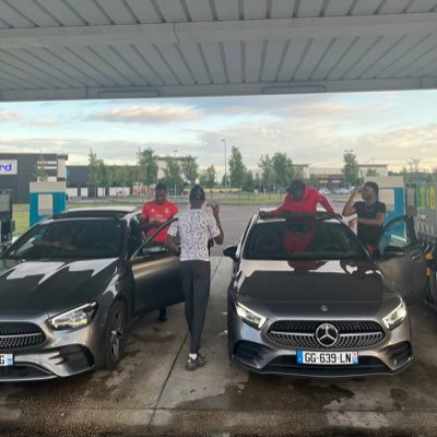 s_dkms7's profile picture. 