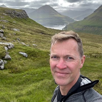 Dr Helgi Johannsson - Anaesthesiologist, Vice-President RCoA, associate med director, human. Tweets as a human. Threading with same username. 🇮🇸🇬🇧🇪🇺🏳️‍🌈