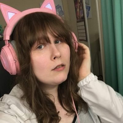 chubby e-girl | 🏳️‍⚧️ | 18+ | all my links are at https://t.co/7h6a2uTMGv | sfw @icutmyownhairs