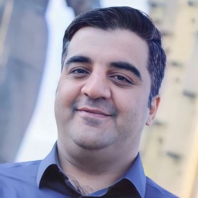 کسی که با سوالات بنیادین زندگی درگیر نباشد، ارزش همنشینی ندارد.
#Freedom_Activist