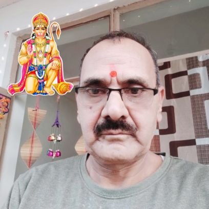 लाल देह लाली लसे, अरू धरि लाल लँगूर।
बज्र देह दानव दलन, जय जय जय कपि सूर।
बोलो सिया पति रामचंद्र जी की जय
जय सिया राम जय सिया राम राम राम