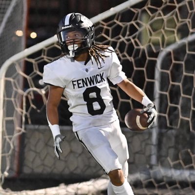 Fenwick 24’| 5’9.5 | 4.5 40yrd| All Conference Athlete/🏈 DB/WR |Track and field| Midwest Boom| 708-668-5774|