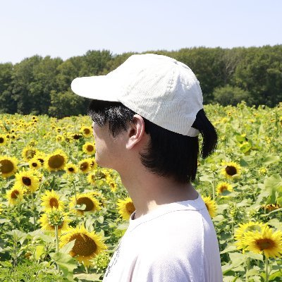 yuchenz852's profile picture. AI researcher