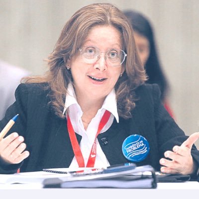 Opiniones a título personal. Apasionada de la gestión y formulación de políticas públicas. Ex Ministra de Educación. Ex Superintendente Nacional Adjunta SUNAT