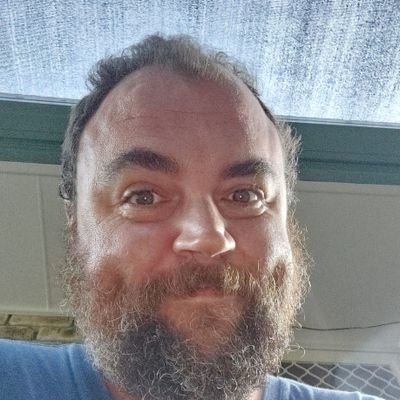 clintonguitar4's profile picture. yeah yeah yeah yeah yeah