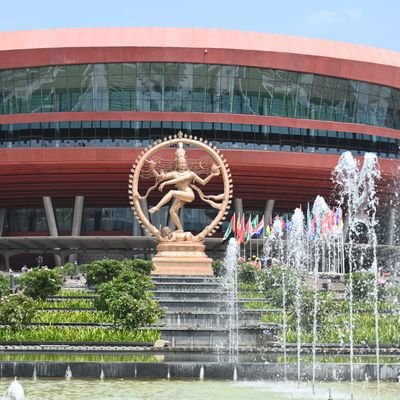 Surendr91740596's profile picture. 159