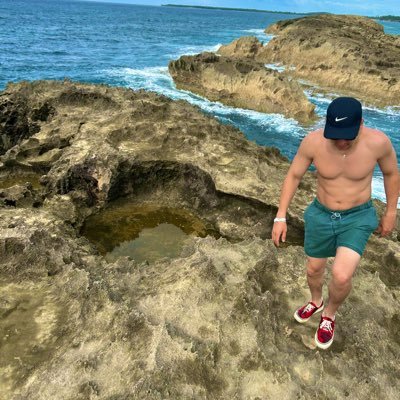 RRozo23's profile picture. 