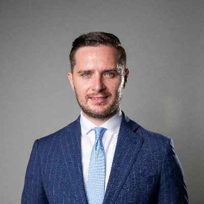 sbujduveanu's profile picture. Tată, soț și Viceprimar General al Municipiului București
🚌 transportul public 
🚧 administrația străzilor 
🏫 patrimoniul municipiului București