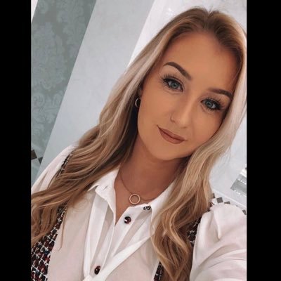 Professional Master of Education @UCC 🎓👩🏼🏫 Business📈 & ICT 💻 Teacher @KinsaleComSch Passion for the GAA ⠀⠀⠀⠀⠀⠀⠀⠀⠀⠀⠀⠀ ⠀⠀⠀⠀ ⠀⠀⠀⠀ MIEE 🖥️