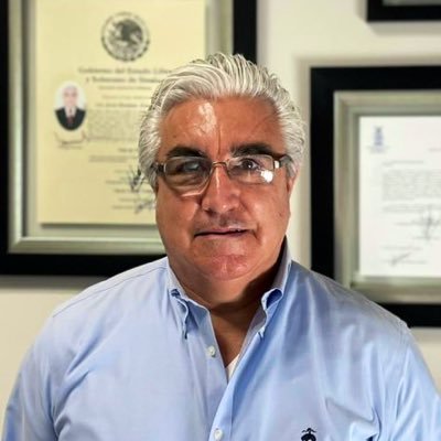 Notario Público. Los Mochis, Sinaloa. Abogado por la ELD, CDMX. Esposo y padre en una familia maravillosa. https://t.co/ZxvzAzONpt @Notariozazueta