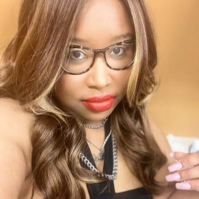I am who I am. catch me here and there on https://t.co/fBY7SxWvP9 and everyday on bigo live under caramelladii87