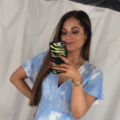 goonies222's profile picture. 🌸 Pink Lover
🌟 Dreamer
💎 Crypto Voyager
🏙️ Windy City Explorer